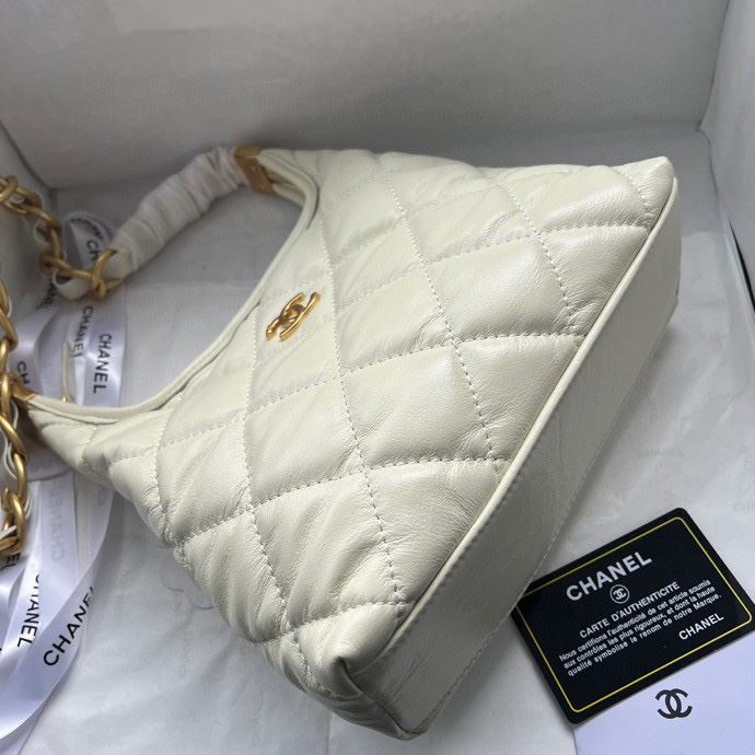 Ch**el hobo bags